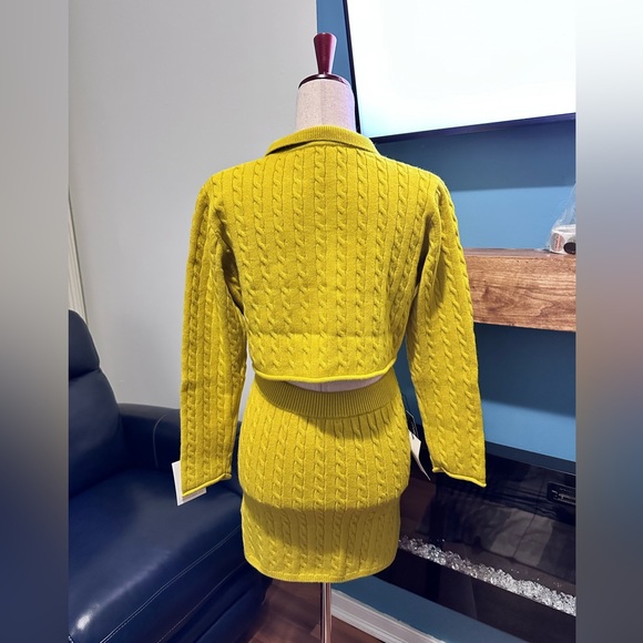 Callahan Women’s Cable Knit Long Sleeve Daisy Polo and Mini Skirt Set - Picture 5 of 13